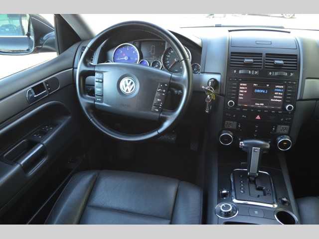 Volkswagen Touareg SUV 165kW nafta 200707