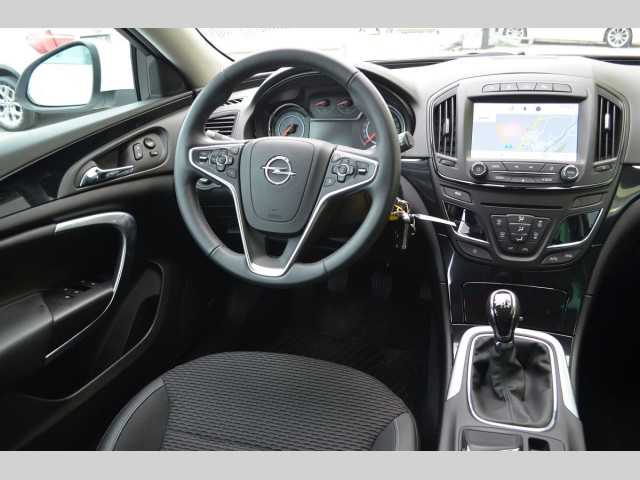 Opel Insignia kombi 103kW nafta 201509