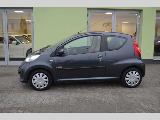 Peugeot 107 hatchback 50kW benzin 2007