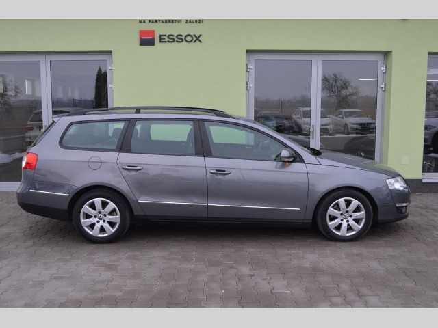 Volkswagen Passat kombi 103kW nafta 200806