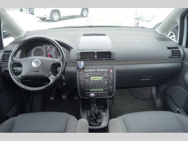 Volkswagen Sharan MPV 103kW nafta 200612