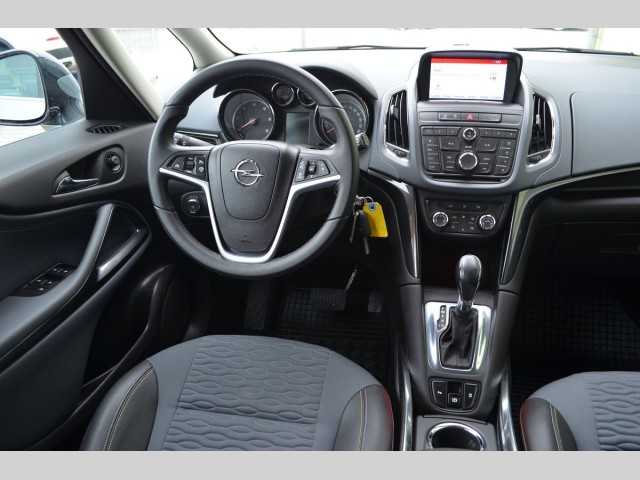 Opel Zafira MPV 121kW nafta 201503