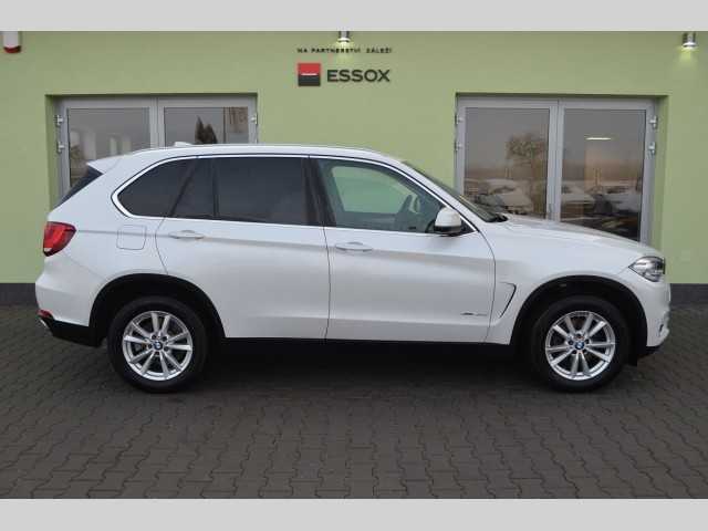 BMW X5 SUV 230kW nafta 201506