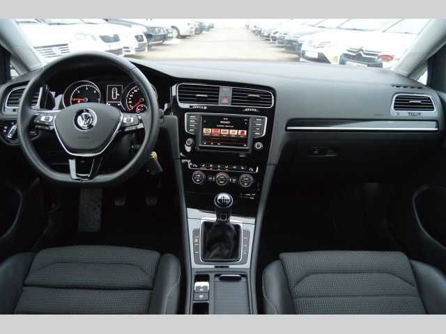 Volkswagen Golf kombi 110kW nafta 201603