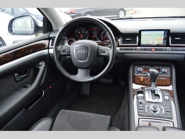 Audi A8 limuzína 240kW nafta 200906