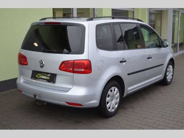 Volkswagen Touran MPV 66kW nafta 201203