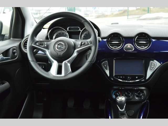 Opel Adam hatchback 64kW benzin 201410