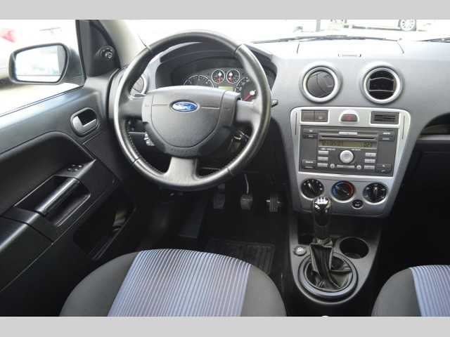 Ford Fusion hatchback 50kW nafta 200705