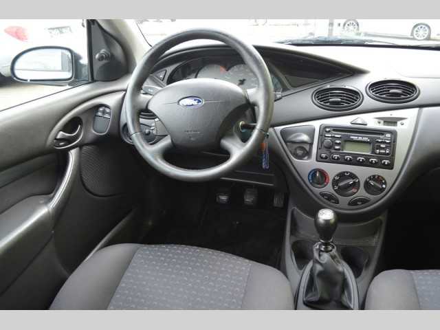 Ford Focus hatchback 74kW nafta 200412