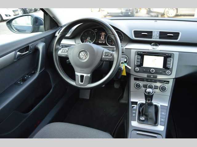 Volkswagen Passat sedan 103kW nafta 201207