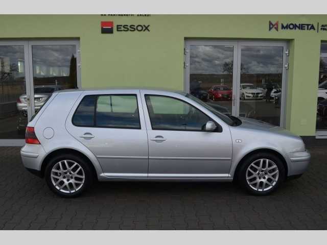 Volkswagen Golf hatchback 96kW nafta 200303