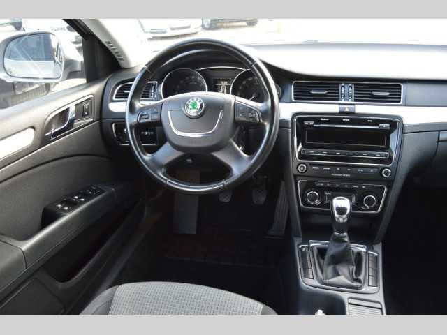 Škoda Superb kombi 77kW nafta 201201