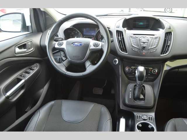 Ford Kuga SUV 110kW nafta 201510