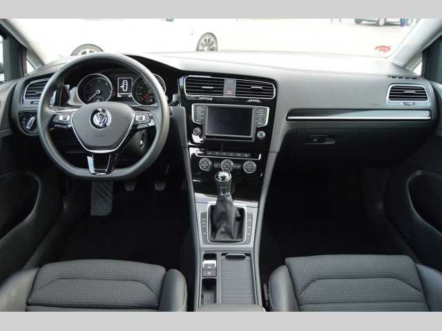 Volkswagen Golf kombi 110kW nafta 201603