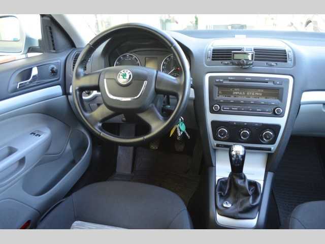 Škoda Octavia hatchback 77kW benzin 201004