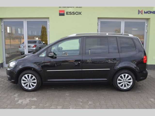 Volkswagen Touran MPV 77kW nafta 201307