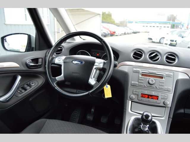 Ford Galaxy MPV 103kW nafta 200704