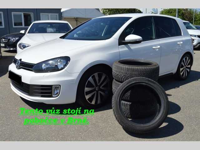 Volkswagen Golf hatchback 125kW nafta 201003