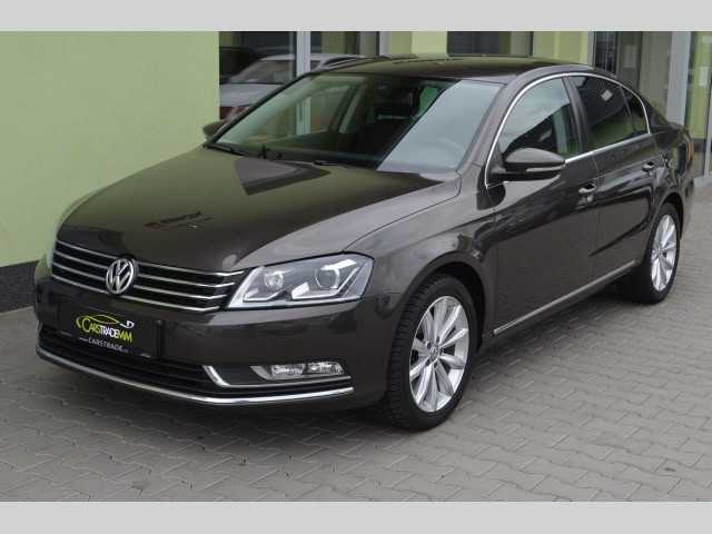 Volkswagen Passat sedan 103kW nafta 201212