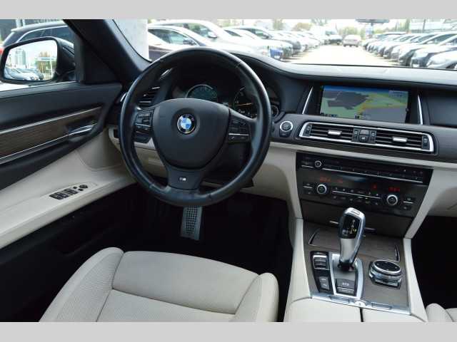 BMW Řada 7 sedan 190kW nafta 201406