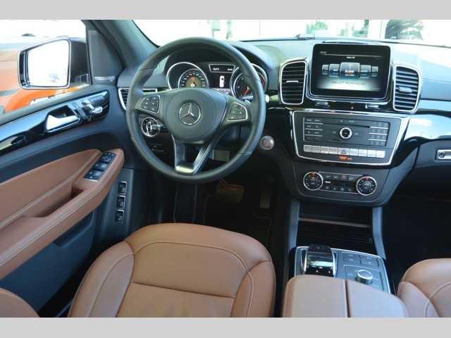 Mercedes-Benz GLS SUV 190kW nafta 201612