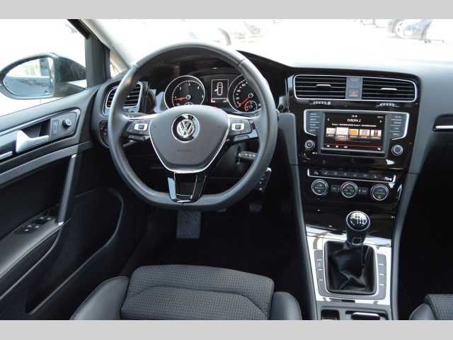 Volkswagen Golf kombi 110kW nafta 201604