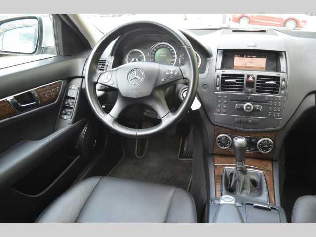 Mercedes-Benz Třídy C sedan 135kW LPG + benzin 200706