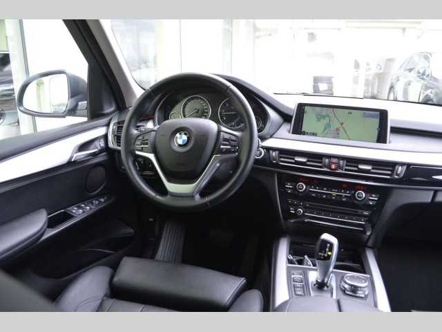 BMW X5 SUV 230kW nafta 201506