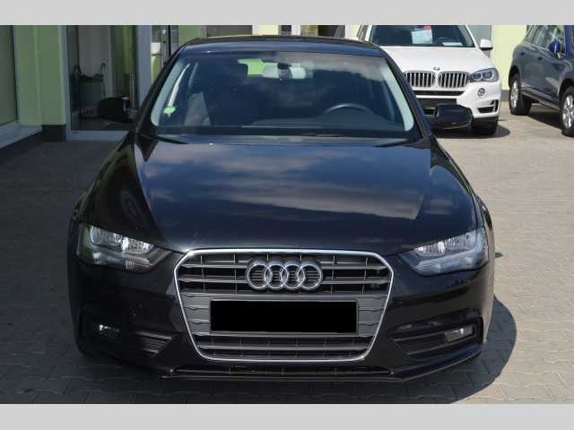 Audi A4 sedan 105kW nafta 201205