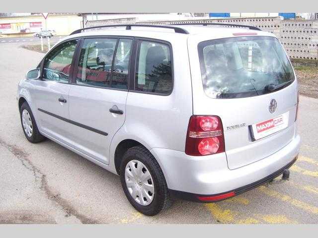 Volkswagen Touran kombi 77kW nafta 200705