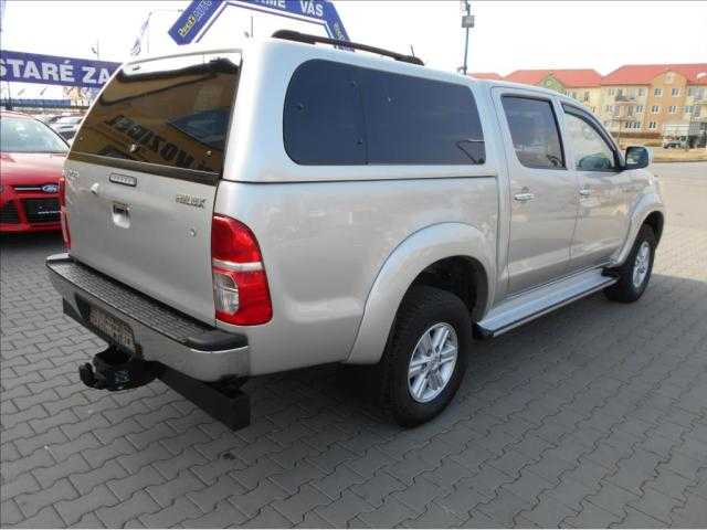 Toyota Hilux SUV 106kW nafta 201304