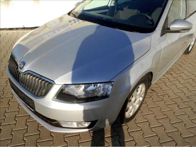 Škoda Octavia kombi 110kW nafta 201407