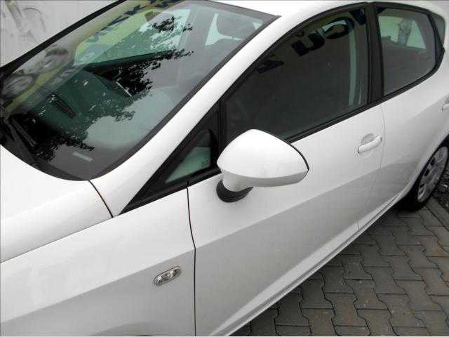 Seat Ibiza hatchback 51kW benzin 201203