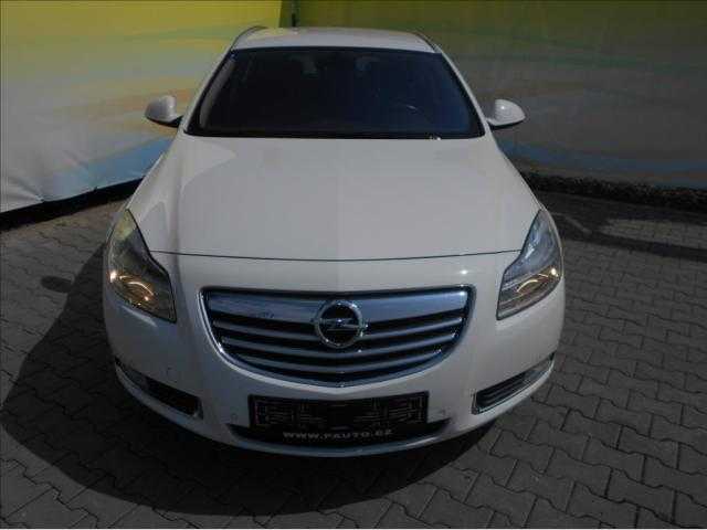 Opel Insignia kombi 118kW nafta 201106