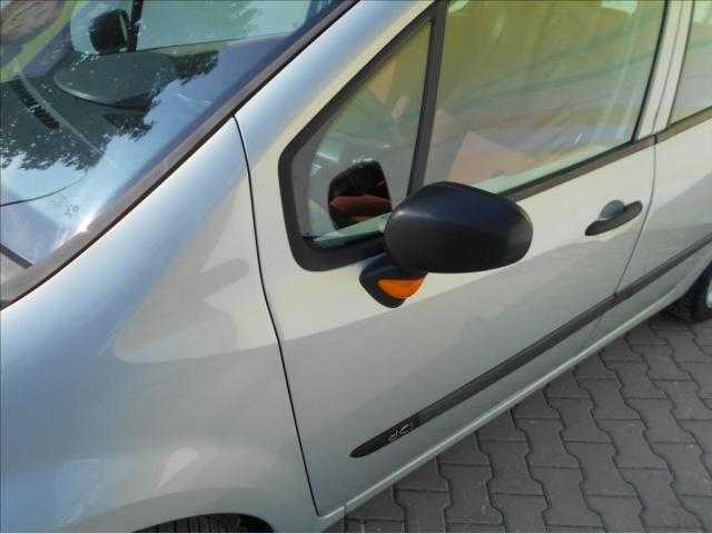 Renault Modus hatchback 60kW benzin 200502