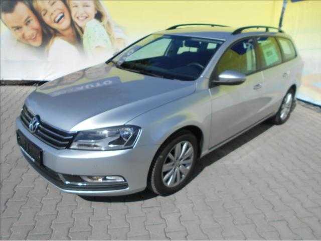 Volkswagen Passat kombi 103kW nafta 201110