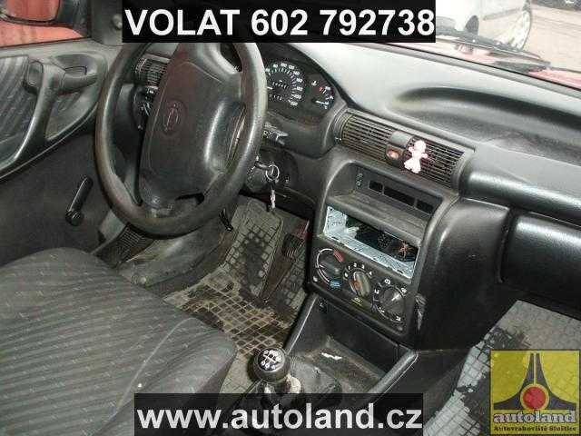 Opel Astra hatchback 50kW nafta 1996