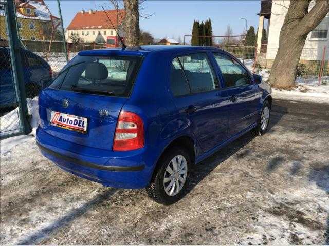 Škoda Fabia hatchback 40kW benzin 200405