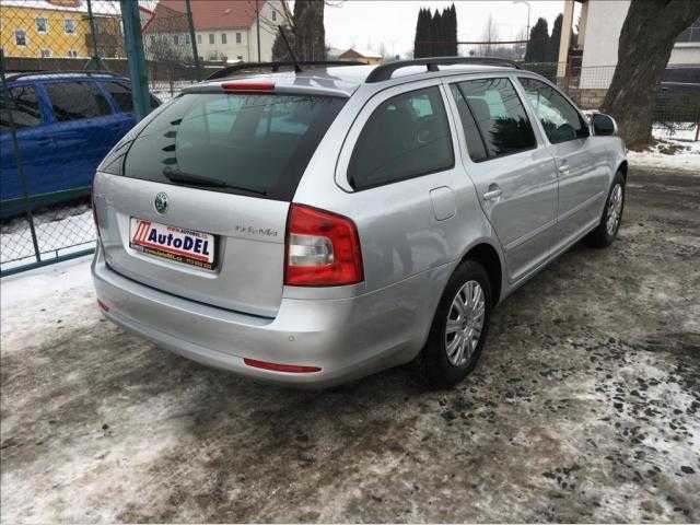 Škoda Octavia kombi 103kW nafta 201201