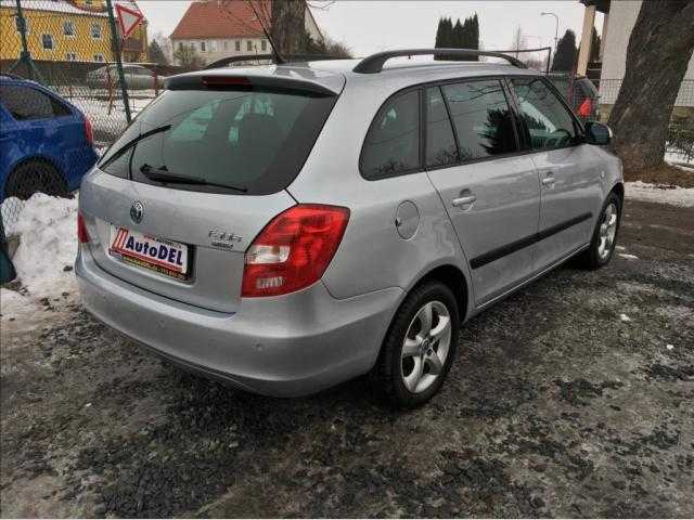 Škoda Fabia kombi 63kW benzin 200811