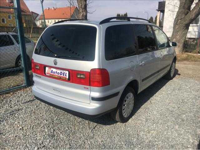 Volkswagen Sharan MPV 96kW nafta 200306