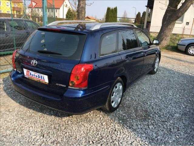 Toyota Avensis kombi 95kW benzin 200606