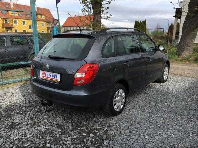 Škoda Fabia kombi 63kW benzin 200803