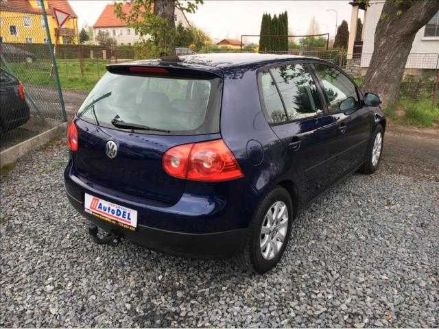 Volkswagen Golf hatchback 66kW benzin 200408