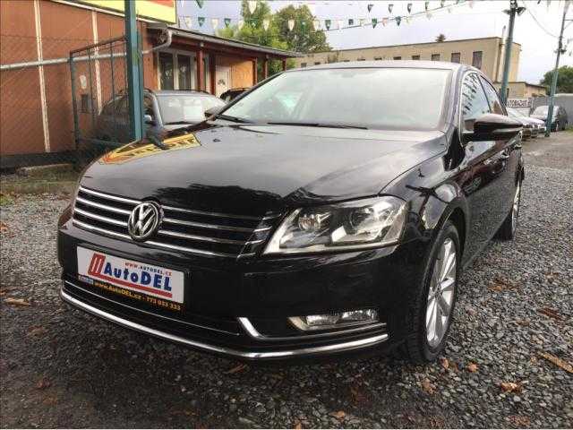 Volkswagen Passat sedan 125kW nafta 201209