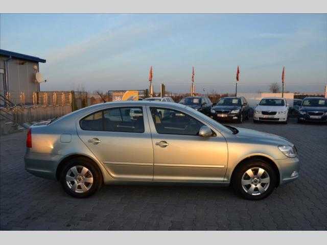 Škoda Octavia liftback 77kW benzin 201110