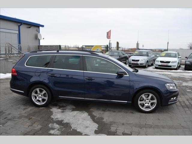 Volkswagen Passat kombi 103kW nafta 201209