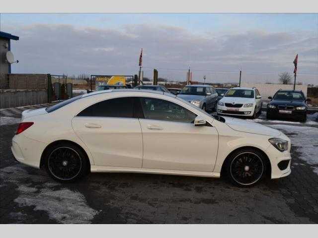 Mercedes-Benz CLA sedan 125kW nafta 201306