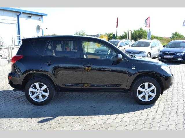 Toyota RAV4 SUV 100kW nafta 200806