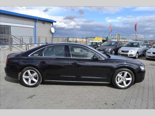 Audi A8 sedan 184kW nafta 201108